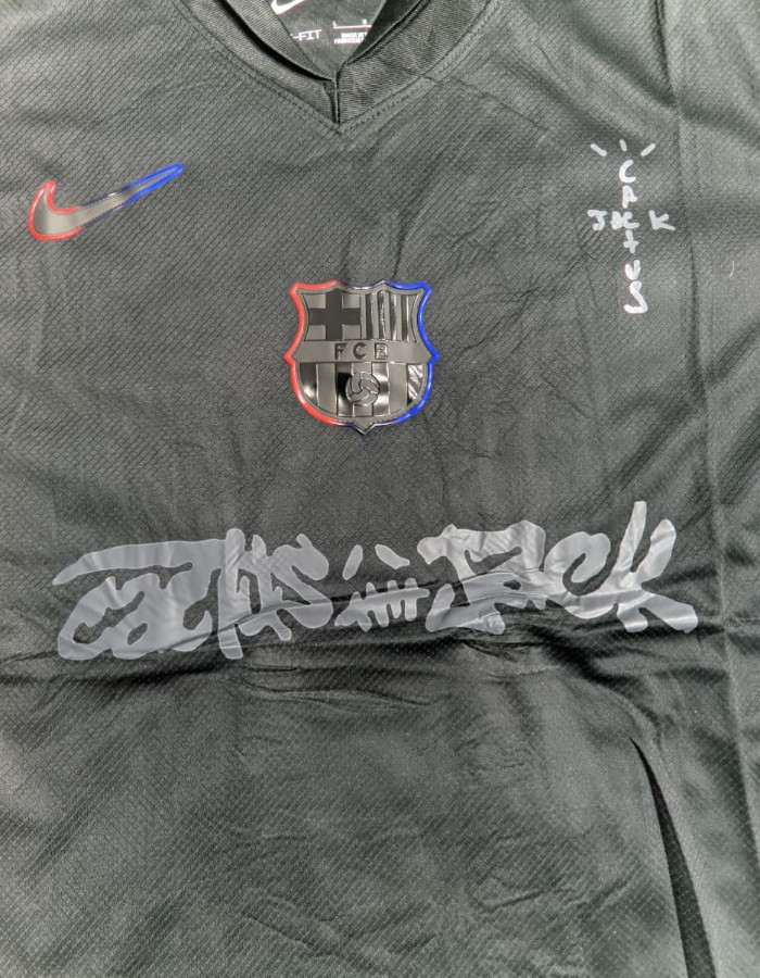 Foto 3 — Travis Scott x Nike Camisa FC Barcelona Cactus Jack 24/25
