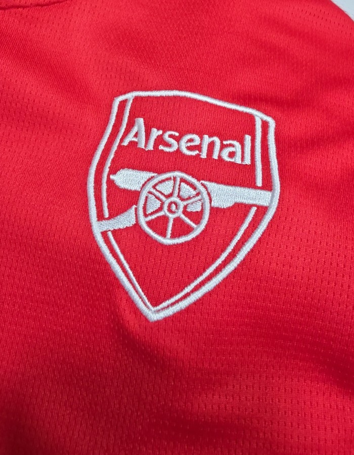 Foto 2 — CAMISA I  ARSENAL  2026/27