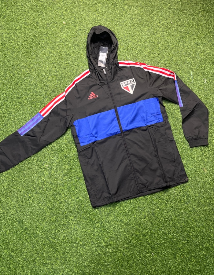 Corta vento com capuz São Paulo