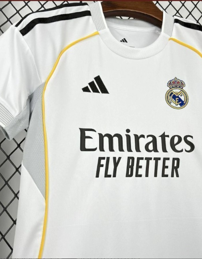 Foto 3 — Kit Infantil Real Madrid Home 25/26 - Branco
