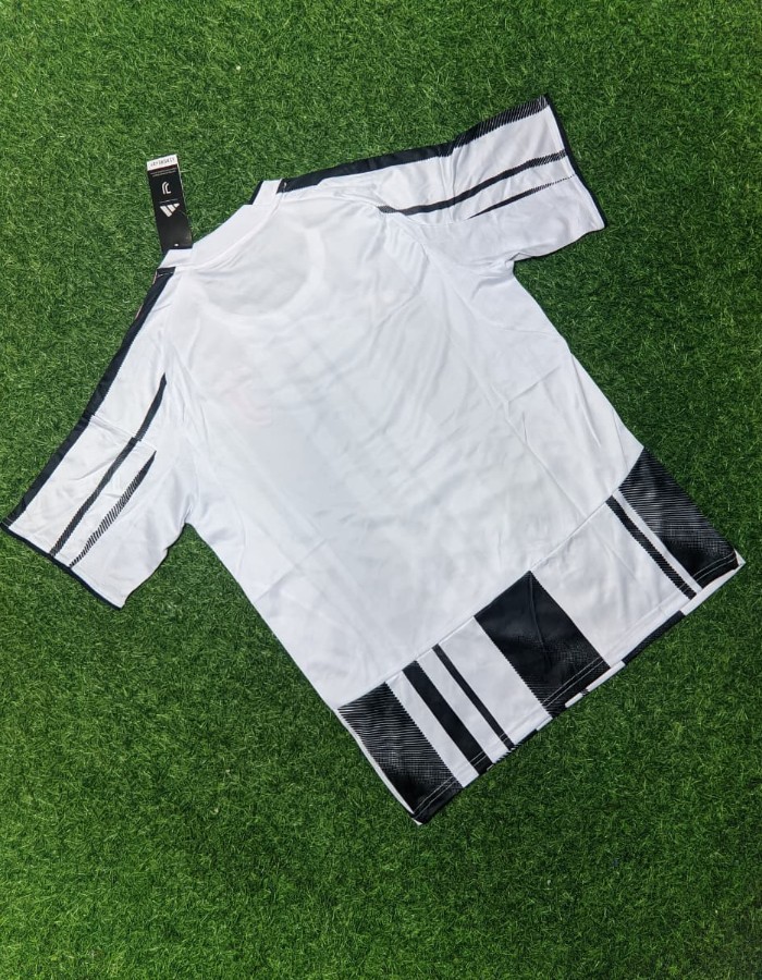 Foto 2 — Camisa Juventus Home 2025/26